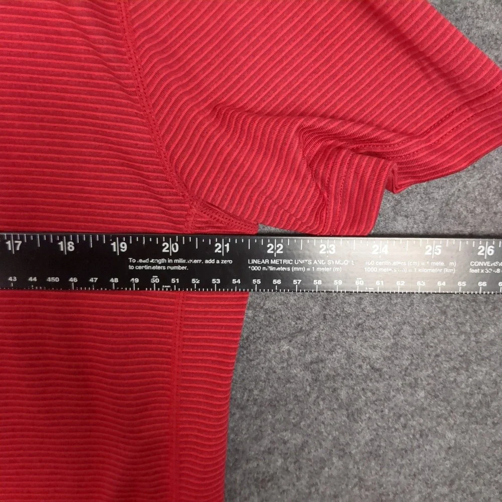 Nike Dri-FIT Mens‎ Large Red Striped Short Sleeve Training Performance T-Shirt